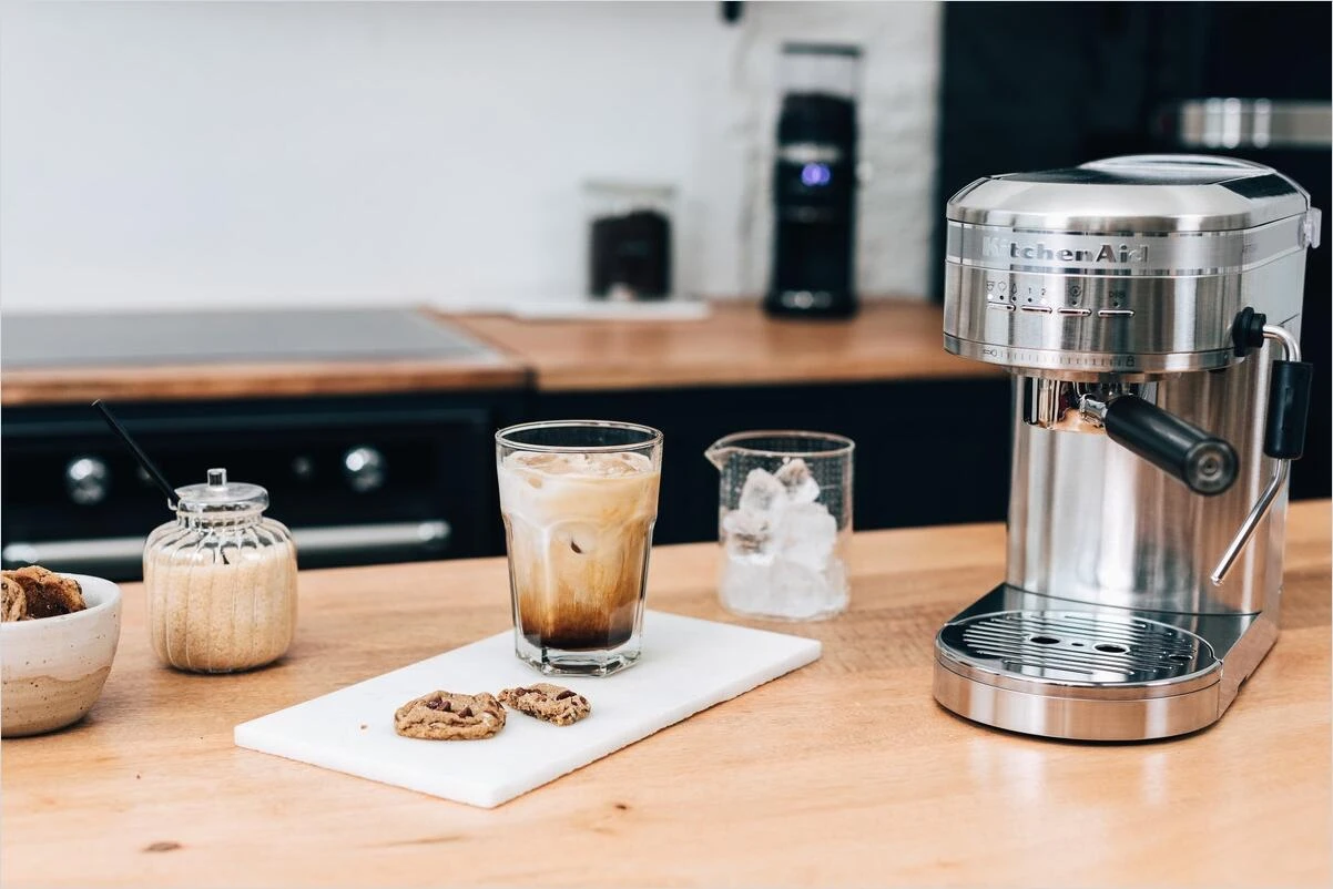 KitchenAid Halbautomatische Espressomaschine ARTISAN In Edelstahl 7 KitchenAid Halbautomatische Espressomaschine ARTISAN In Edelstahl – Bild 7