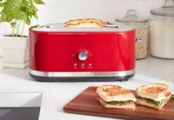 KitchenAid Langschlitztoaster Mit Manueller Bedienung In Empire Rot -Kitchenaid 5kmt4116EER ambiente