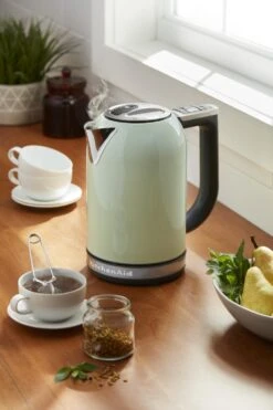 KitchenAid Wasserkocher In Pistazie, 1,7 L -Kitchenaid Kettle 5KEK1722xPT Pistachio P210705kp 011z